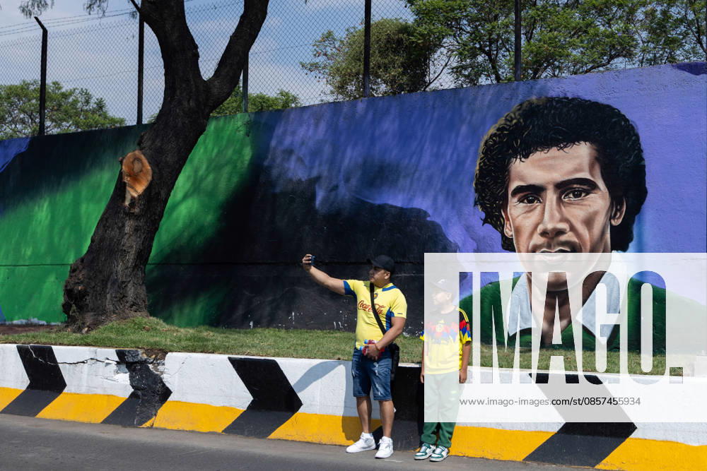 The mural Futbol, recognized as the Guinness World Record largest hand painted brush football mural, was inaugurated in the Martin Carrera neighborhood of Mexico City. Created by Mexican artists, the artwork connects the Mesoamerican ballgame with contemporary football ahead of the 2026 FIFA World Cup. Former soccer players CUAUHTEMOC BLANCO, FRANCISCO KIKIN FONSECA, GERMAN VILLA and ANGEL REYNA attended the event, along with authorities from the Gustavo A. Madero borough and representatives of the Libertad Creativa Intercultural y Objetiva Foundation and the Elena Poniatowska Amor Foundation Mexico City Mexico - ZUMAl178 20260524_znp_l178_034
