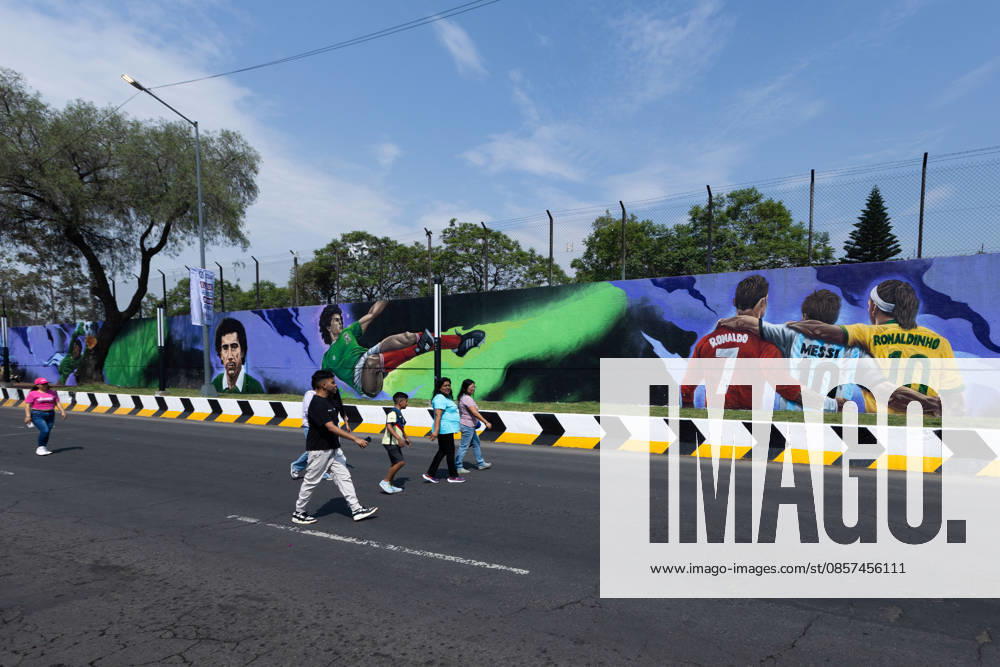 The mural Futbol, recognized as the Guinness World Record largest hand painted brush football mural, was inaugurated in the Martin Carrera neighborhood of Mexico City. Created by Mexican artists, the artwork connects the Mesoamerican ballgame with contemporary football ahead of the 2026 FIFA World Cup. Former soccer players CUAUHTEMOC BLANCO, FRANCISCO KIKIN FONSECA, GERMAN VILLA and ANGEL REYNA attended the event, along with authorities from the Gustavo A. Madero borough and representatives of the Libertad Creativa Intercultural y Objetiva Foundation and the Elena Poniatowska Amor Foundation Mexico City Mexico - ZUMAl178 20260524_znp_l178_037