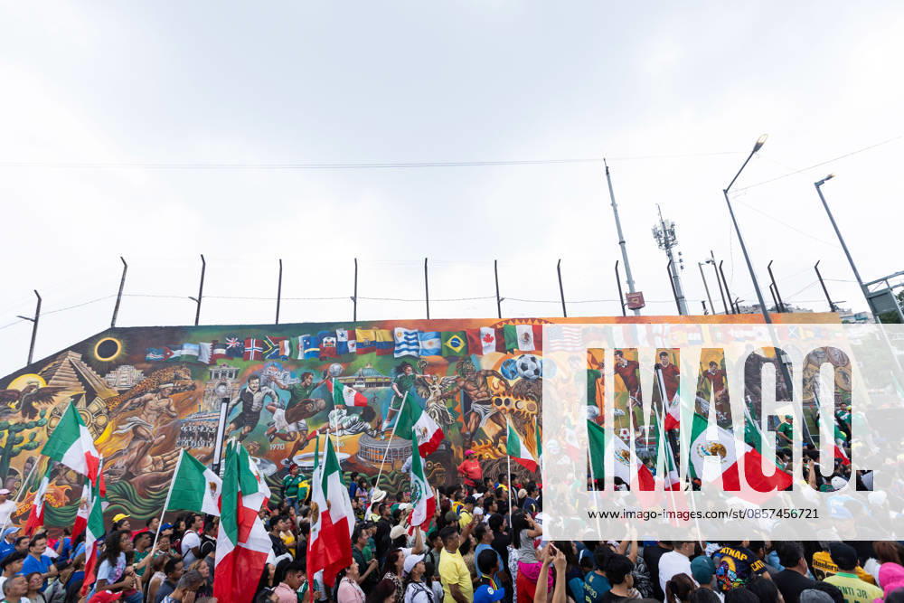 The mural Futbol, recognized as the Guinness World Record largest hand painted brush football mural, was inaugurated in the Martin Carrera neighborhood of Mexico City. Created by Mexican artists, the artwork connects the Mesoamerican ballgame with contemporary football ahead of the 2026 FIFA World Cup. Former soccer players CUAUHTEMOC BLANCO, FRANCISCO KIKIN FONSECA, GERMAN VILLA and ANGEL REYNA attended the event, along with authorities from the Gustavo A. Madero borough and representatives of the Libertad Creativa Intercultural y Objetiva Foundation and the Elena Poniatowska Amor Foundation Mexico City Mexico - ZUMAl178 20260524_znp_l178_049