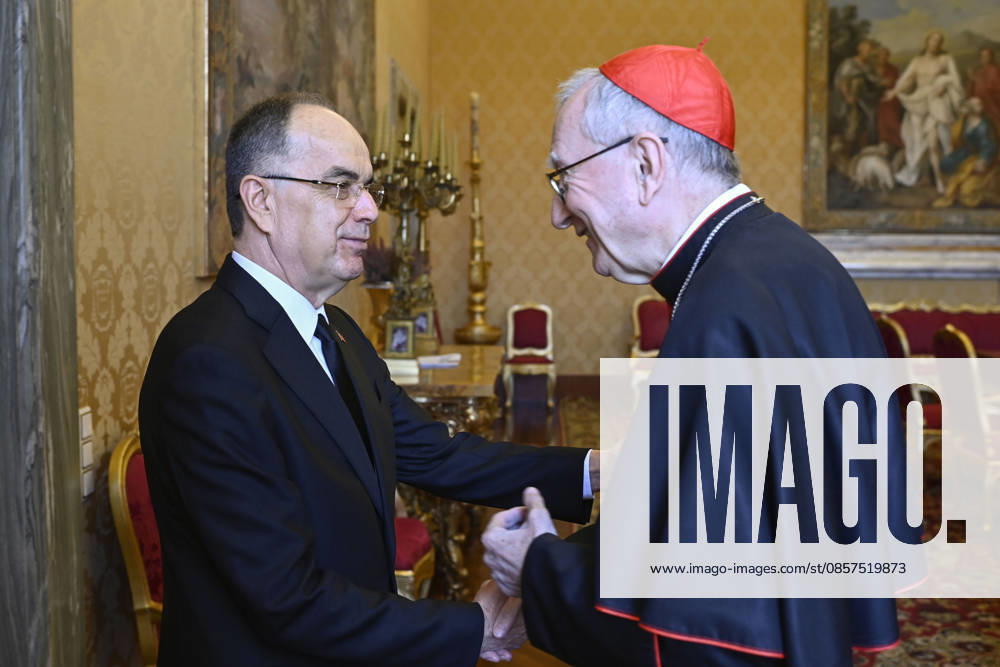 ITALY - POPE LEO XIV RECEIVES IN PRIVATA AUDIENCE HIS EXCELLENCY NR BAJRAM BAGAJ IN THE VATICAN- 2026 5 25 Italy, Rome, Vatican, 2026 5 25.Cardinal Pietro parolin receives in a private audience His Excellency Mr. Bajram Begaj, President of the Republic of Albania in The Vatican - NO BOOKS