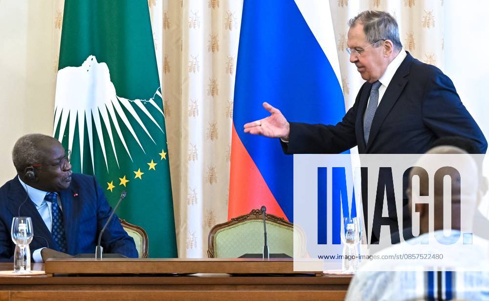 Russia Africa Day 9173293 25.05.2026 Cameroonian Ambassador to Russia Mahamat Paba Sale, left, and Russian Foreign Minister Sergey Lavrov attend a gala reception for heads of diplomatic missions to mark Africa Day in Moscow, Russia. Kristina Solovyova Sputnik Moscow Russia