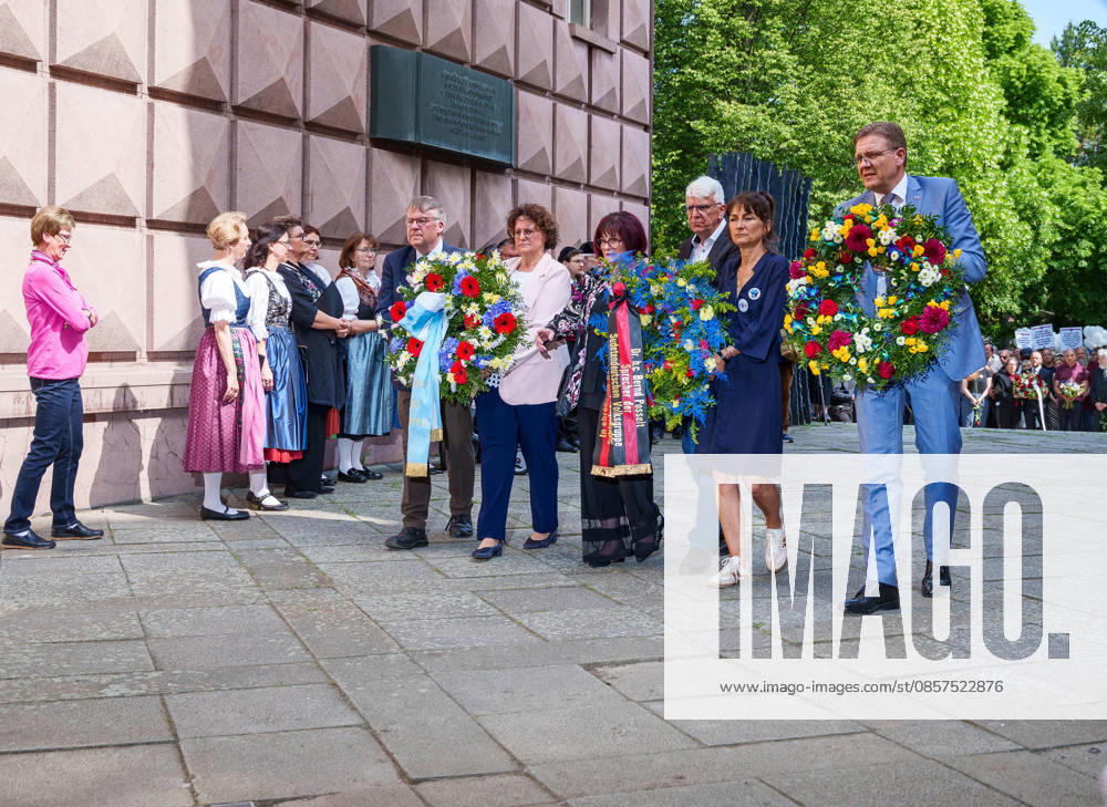 Deputy Chairman of the Sudeten German Landsmannschaft STEFFEN HORTLER (R) and others are going to lay flowers at the Memorial Plaque to the Anti-Fascist Fighters during a commemorative ceremony honoring the victims of Nazism in Brno, Czech Republic, on May 25, 2026. The 76th Congress of Sudeten Germans took place in Brno, Czech Republic, from May 22 to 25, 2026, marking the first time the event was held in the country. Brno Czech Republic - ZUMAc315 20260525_zsp_c315_016