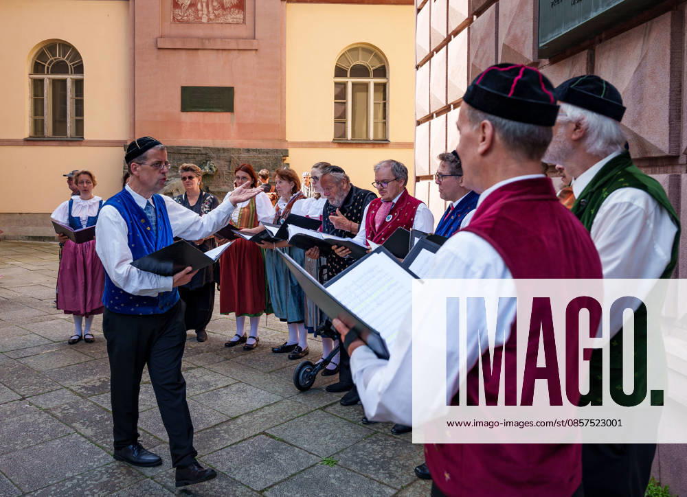 A folk choir is singing a song during a commemorative ceremony honoring the victims of Nazism in Brno, Czech Republic, on May 25, 2026. The 76th Congress of Sudeten Germans took place in Brno, Czech Republic, from May 22 to 25, 2026, marking the first time the event was held in the country. Brno Czech Republic - ZUMAc315 20260525_zsp_c315_018