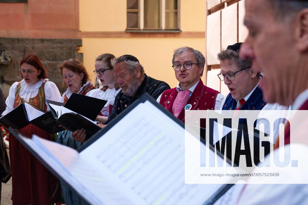 A folk choir is singing a song during a commemorative ceremony honoring the victims of Nazism in Brno, Czech Republic, on May 25, 2026. The 76th Congress of Sudeten Germans took place in Brno, Czech Republic, from May 22 to 25, 2026, marking the first time the event was held in the country. Brno Czech Republic - ZUMAc315 20260525_zsp_c315_027