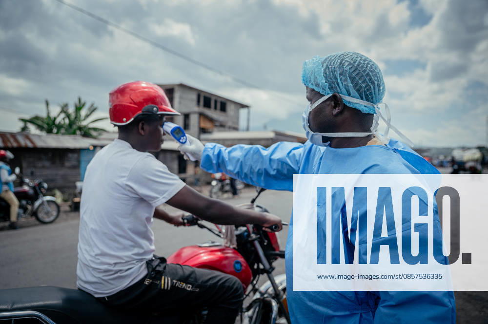 Ebola precautions continue in Democratic Republic of Congo GOMA, DEMOCRATIC REPUBLIC OF THE CONGO - MAY 25: Health workers carry out hand sanitizing, handwashing and temperature screening procedures for travelers at the Kanyaruchinya checkpoint near Goma as part of preventive measures against the Ebola virus in Goma, Democratic Republic of the Congo, on May 25, 2026. Stringer Anadolu Goma Democratic Republic of the Congo. Editorial use only. Please get in touch for any other usage.