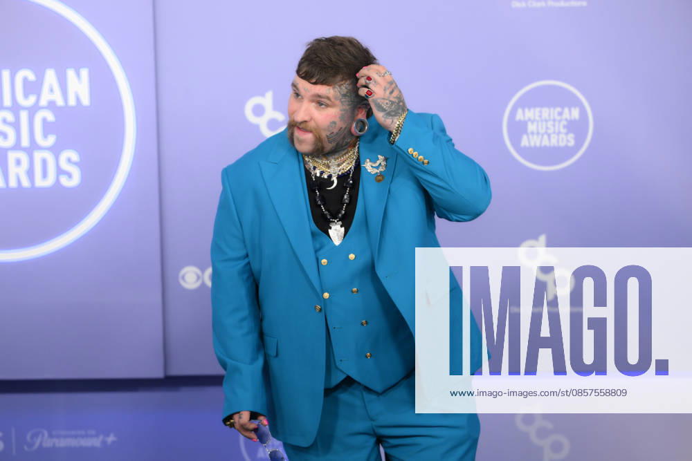 TEDDY SWIMS American singer-songwriter. arrives at the Red Carpet during The Annual 52nd American Music Awards at the MGM Grand Arena in Las Vegas. Las Vegas USA - ZUMAo117 20260525_zsp_o117_027
