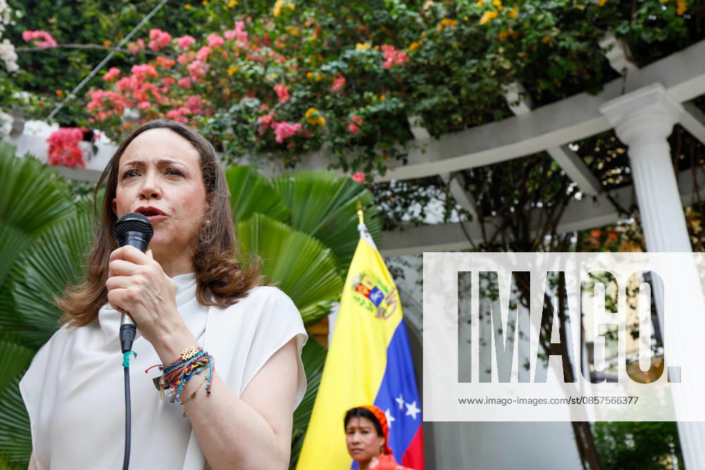 Maria Corina Machado visits Panama PANAMA CITY, PANAMA - MAY 25: Venezuelan opposition leader and winner of the Nobel Peace Prize Maria Corina Machado gives a speech as she arrives to the National Assembly in Panama City, Panama on May 25, 2026. Machado who is announced her candidacy for the presidency of Venezuela, is visiting Panama as part of a regional tour, during which she is set to meet with members of the Venezuelan diaspora and Panamanian President Jose Raul Mulino. Daniel Gonzalez Anadolu Panama City Panama. Editorial use only. Please get in touch for any other usage.