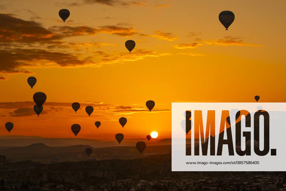 Hot air balloons rise over Cappadocia at sunrise NEVSEHIR, TURKIYE - MAY 26: Hot air balloons take off at sunrise in Love Valley of Cappadocia in Goreme district of Nevsehir, Turkiye on May 26, 2026. Agit Erdi Ulukaya Anadolu Nevsehir Turkey. Editorial use only. Please get in touch for any other usage.