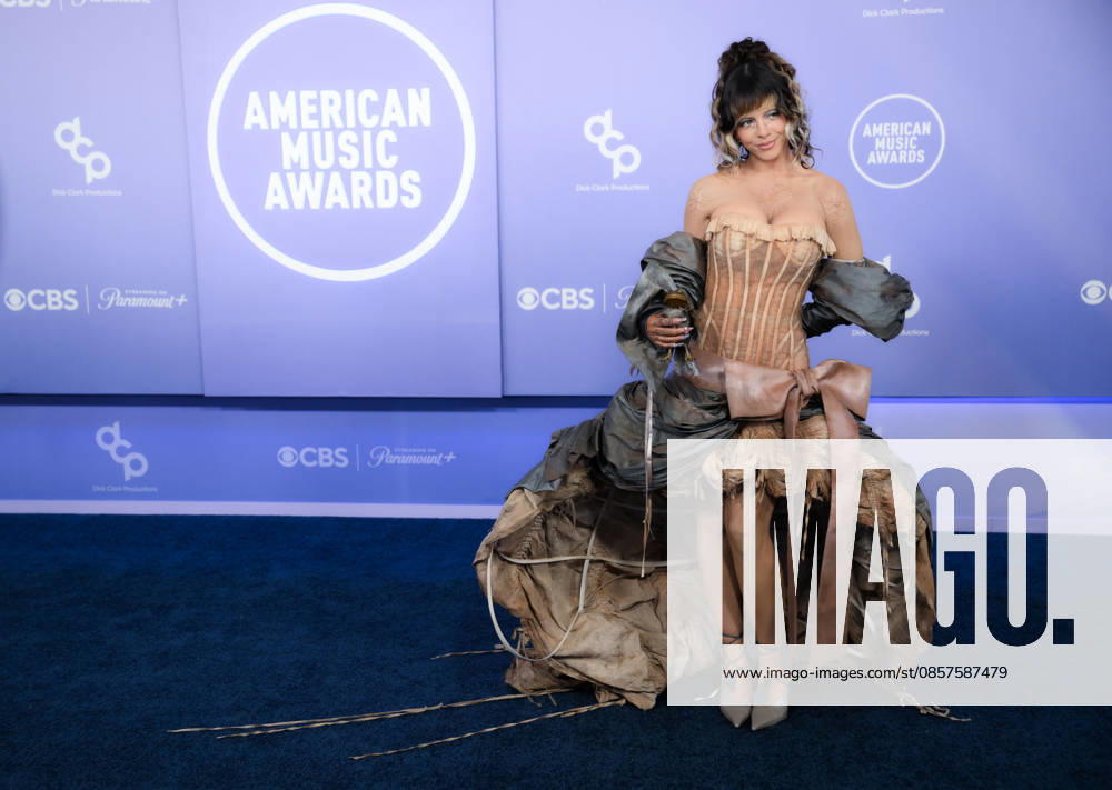 MELANIE MARTINEZ American singer-songwriter arrives at the Red Carpet during The Annual 52nd American Music Awards at the MGM Grand Arena in Las Vegas. Las Vegas USA - ZUMAo117 20260525_zsp_o117_174