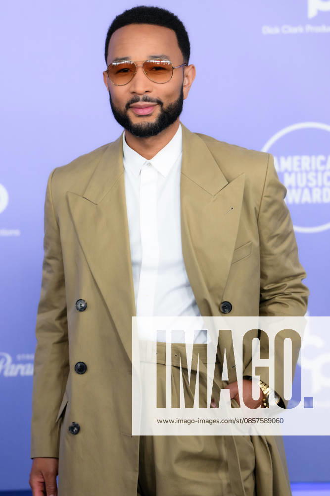 JOHN LEGEND American singer-songwriter and pianist arrives at the Red Carpet during The Annual 52nd American Music Awards at the MGM Grand Arena in Las Vegas. Las Vegas USA - ZUMAo117 20260525_zsp_o117_198