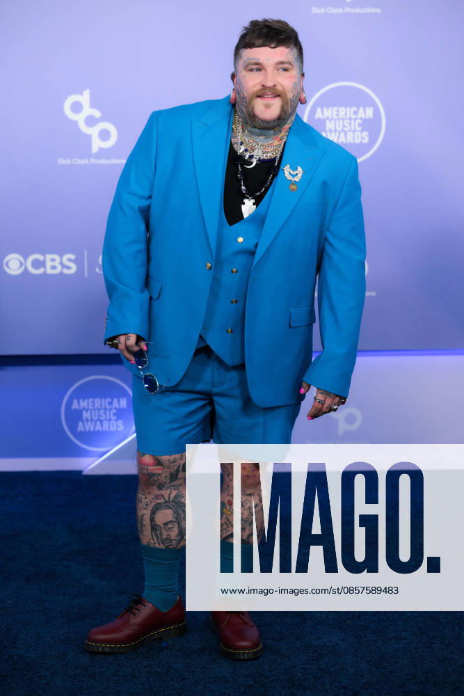 TEDDY SWIMS American singer-songwriter arrives at the Red Carpet during The Annual 52nd American Music Awards at the MGM Grand Arena in Las Vegas. Las Vegas USA - ZUMAo117 20260525_zsp_o117_211