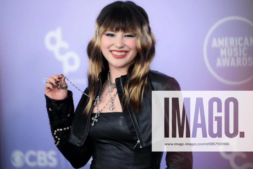 ALYSA LIU American figure skater Olympics Gold medalist arrives at the Red Carpet during The Annual 52nd American Music Awards at the MGM Grand Arena in Las Vegas. Las Vegas USA - ZUMAo117 20260525_zsp_o117_221