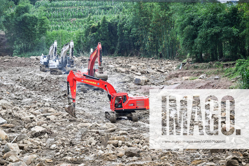 (260526) -- CHONGQING, May 26, 2026 -- This photo taken on May 26, 2026 shows a scene at the rescue site in Yongchuan District of southwest China s Chongqing Municipality, May 26, 2026. From Saturday night to early Sunday morning, a sudden and extreme catastrophic rainstorm struck Yongchuan, triggering flash floods and geological disasters in multiple areas of this district. After the disaster occurred, the local authorities immediately activated the emergency response mechanism, coordinated rescue forces from all sides and made every effort to carry out rescue operations and infrastructure restoration. Rescue and response efforts are still underway. ) CHINA-CHONGQING-FLOOD-RESCUE (CN) WangxQuanchao