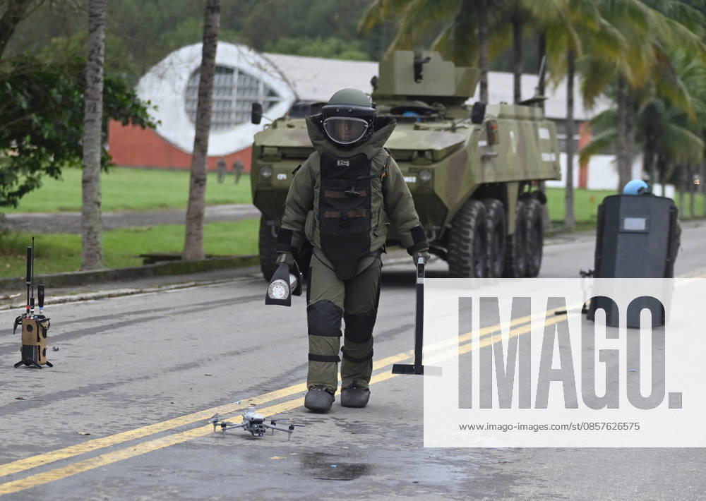 UN to assess whether the Brazilian Navy Marine Corps remains at the top of the global rankings for peacekeeping readiness RIO DE JANEIRO, BRAZIL, MAY 26 : A view of the Brazilian Army forces training as in the coming days, the UN will assess whether the Brazilian Navy Marine Corps remains at the top of the global rankings for peacekeeping readiness in Rio de Janeiro, Brazil on May 26, 2026. The Brazilian Navy Marine Corps undergoes rigorous inspections by the UN (United Nations) to certify and recertify elite troops at the highest level. The most recent operational assessment, held at the Ilha do Governador Naval Complex, involved more than 500 military personnel, bomb disposal robots, drones, armored vehicles, and machine guns in combat a