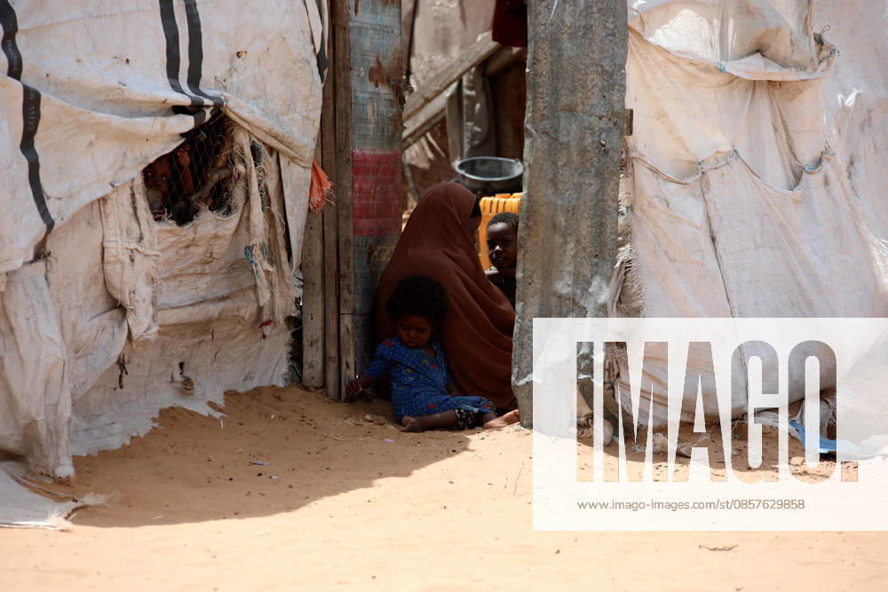 Camps turn into permanent settlements amid ongoing crisis in Somalia MOGADISHU, SOMALIA - MAY 26: A view of tents as millions of people living in camps that have gradually turned into permanent settlements, where they continue to face difficult living conditions amid insecurity, conflict and drought in the capital Mogadishu, Somalia, on May 26, 2026. Metin Yuksel Kaya Anadolu Mogadishu Somalia. Editorial use only. Please get in touch for any other usage.
