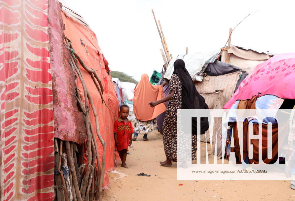 Camps turn into permanent settlements amid ongoing crisis in Somalia MOGADISHU, SOMALIA - MAY 26: A view of tents as millions of people living in camps that have gradually turned into permanent settlements, where they continue to face difficult living conditions amid insecurity, conflict and drought in the capital Mogadishu, Somalia, on May 26, 2026. Metin Yuksel Kaya Anadolu Mogadishu Somalia. Editorial use only. Please get in touch for any other usage.