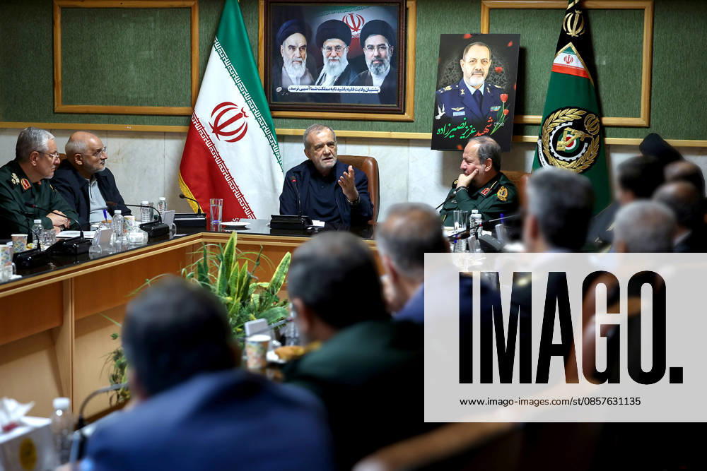 Iranian President MASOUD PEZESHKIAN (L) and Iranian Acting Minister of Defense Brigadier General MAJID EBN-E-REZA (R) during a meeting in Tehran. Majid Ebn-e-Reza is an Iranian military officer and politician serving as the acting minister of defense of Iran since 2 March 2026. According to the Deputy for Communications and Information of the Iranian President s Office, President Masoud Pezeshkian appointed Ebn-e-Reza as the acting Minister of Defense of the Islamic Republic of Iran. Prior to his appointment, he held several strategic positions in the Ministry of Defense, the General Staff of the Armed Forces, and the defense industries, and most recently served as a deputy minister in the ministry. On March 3, 2 - ZUMAi98_ 20260526_zih_i98_001