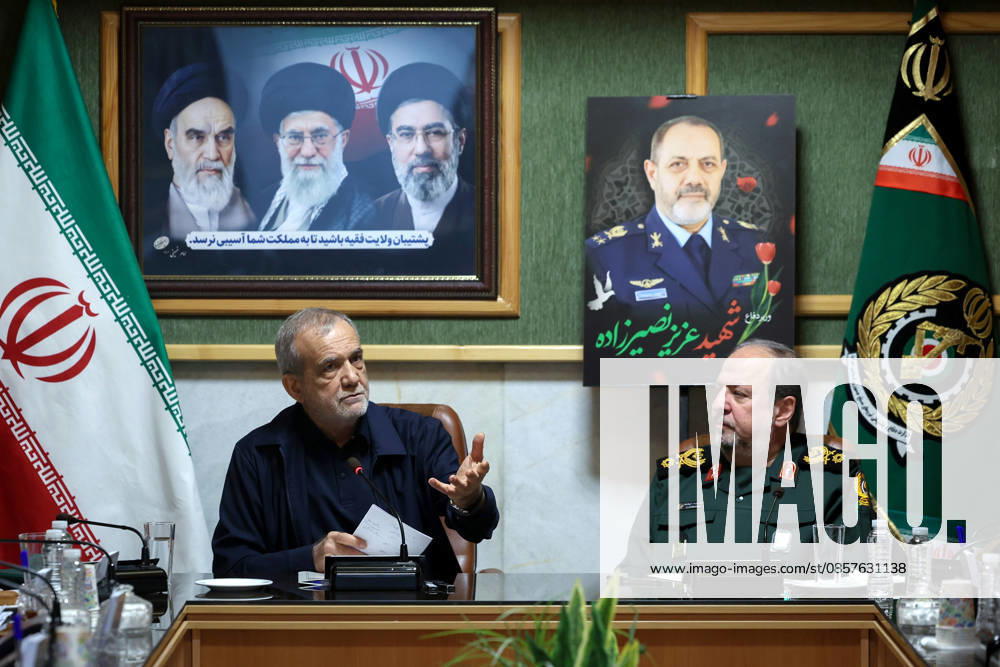Iranian President MASOUD PEZESHKIAN (L) and Iranian Acting Minister of Defense Brigadier General MAJID EBN-E-REZA (R) during a meeting in Tehran. Majid Ebn-e-Reza is an Iranian military officer and politician serving as the acting minister of defense of Iran since 2 March 2026. According to the Deputy for Communications and Information of the Iranian President s Office, President Masoud Pezeshkian appointed Ebn-e-Reza as the acting Minister of Defense of the Islamic Republic of Iran. Prior to his appointment, he held several strategic positions in the Ministry of Defense, the General Staff of the Armed Forces, and the defense industries, and most recently served as a deputy minister in the ministry. On March 3, 2 - ZUMAi98_ 20260526_zih_i98_002