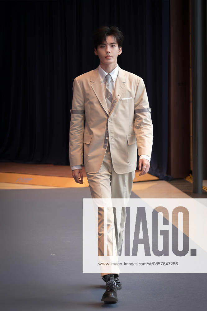 Singer Bi Wenjun attends the OK! Magazine Moonlight Party on May 27, 2026 in Beijing, China.