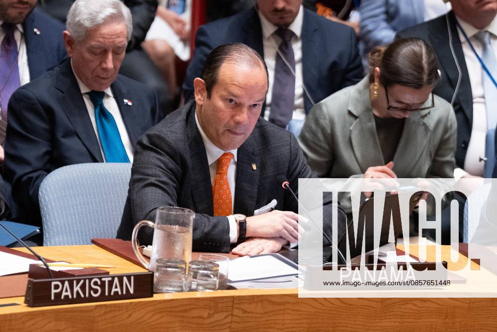 Javier MartoÅ’nez-Acha Vasquez, Minister for Foreign Affairs of Panama speaks during Security Council meeting on Upholding the purposes and principles of the UN Charter and strengthening the UN-centered international system at UN Headquarters in New York, NY on May 26, 2026. China organized this meeting as it is a President of Security Council for the month of May. New York USA - ZUMAr339 20260526_znp_r339_030