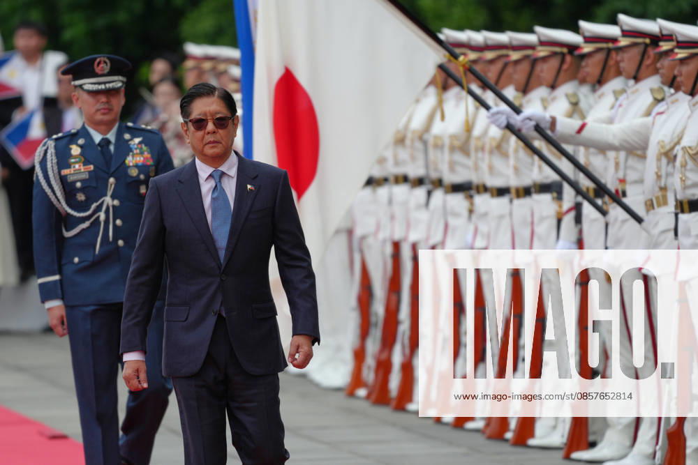 Philippine President Ferdinand ‘Bongbong’ Marcos visits Tokyo TOKYO, JAPAN - MAY 27: (---- MANDATORY CREDIT - EUGENE HOSHIKO POOL AP - NO MARKETING NO ADVERTISING CAMPAIGNS - DISTRIBUTED AS A SERVICE TO CLIENTS----) Philippine President Ferdinand Marcos Jr., reviews an honor guard during a welcome ceremony at the Imperial Palace in Tokyo, Wednesday, May 27, 2026. Eugene Hoshiko AP POOL Anadolu Tokyo Japan. Editorial use only. Please get in touch for any other usage.