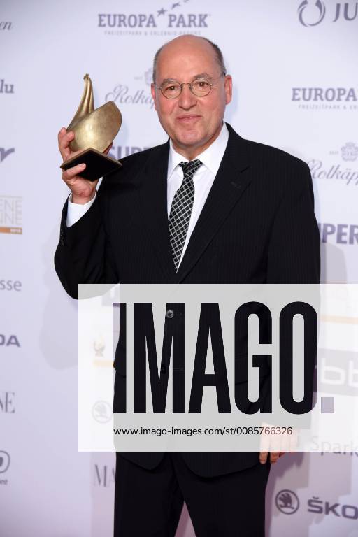 Gregor Gysi at the Goldene Henne 2018 in the fair Leipzig on 28 09 2018 Winner wall