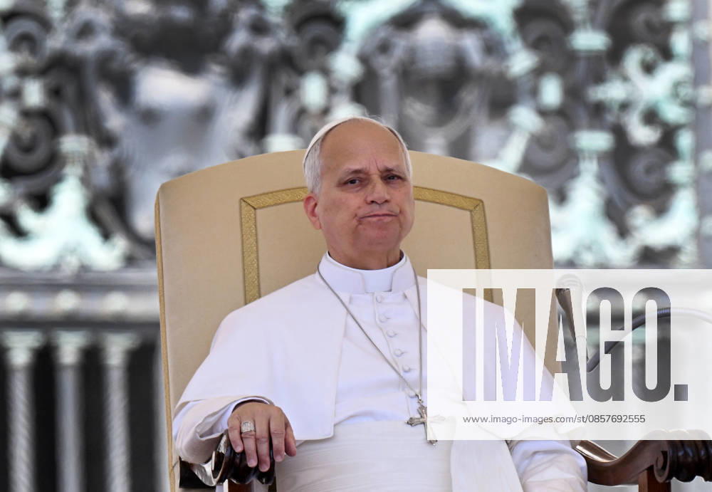 Pope Leo XIV Leads The General Audience - Vatican Pope Leo XIV attends the weekly general audience in Saint Peter’s square, Vatican on May 27, 2026. Photo by Eric Vandeville ABACAPRESS.COM Rome Vatican (or Holy See)