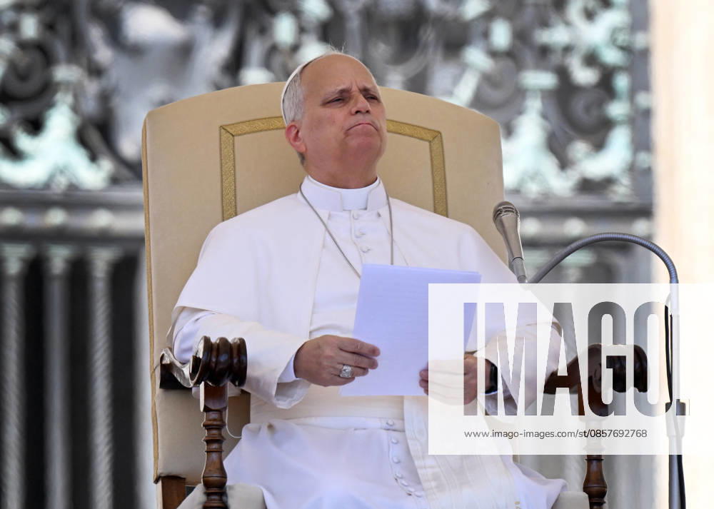 Pope Leo XIV Leads The General Audience - Vatican Pope Leo XIV attends the weekly general audience in Saint Peter’s square, Vatican on May 27, 2026. Photo by Eric Vandeville ABACAPRESS.COM Rome Vatican (or Holy See)