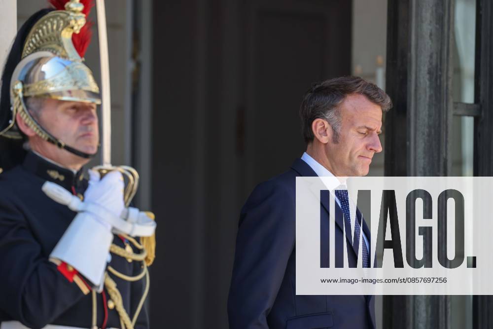 Paris, France le 27 mai 2026 - Le President de la Republique Emmanuel Macron recoit M. Milojko Spajic, Premier ministre du Montenegro au Palais de l Elysee - The President of the Republic Emmanuel Macron receives Mr. Milojko Spajic, Prime Minister of Montenegro at the Elysee Palace