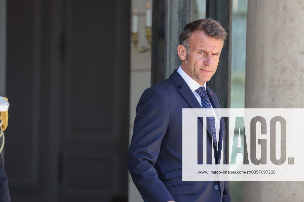 Paris, France le 27 mai 2026 - Le President de la Republique Emmanuel Macron recoit M. Milojko Spajic, Premier ministre du Montenegro au Palais de l Elysee - The President of the Republic Emmanuel Macron receives Mr. Milojko Spajic, Prime Minister of Montenegro at the Elysee Palace