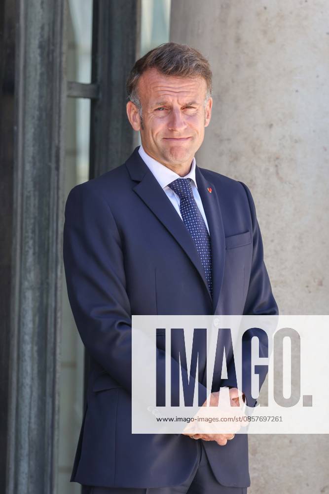 Paris, France le 27 mai 2026 - Le President de la Republique Emmanuel Macron recoit M. Milojko Spajic, Premier ministre du Montenegro au Palais de l Elysee - The President of the Republic Emmanuel Macron receives Mr. Milojko Spajic, Prime Minister of Montenegro at the Elysee Palace
