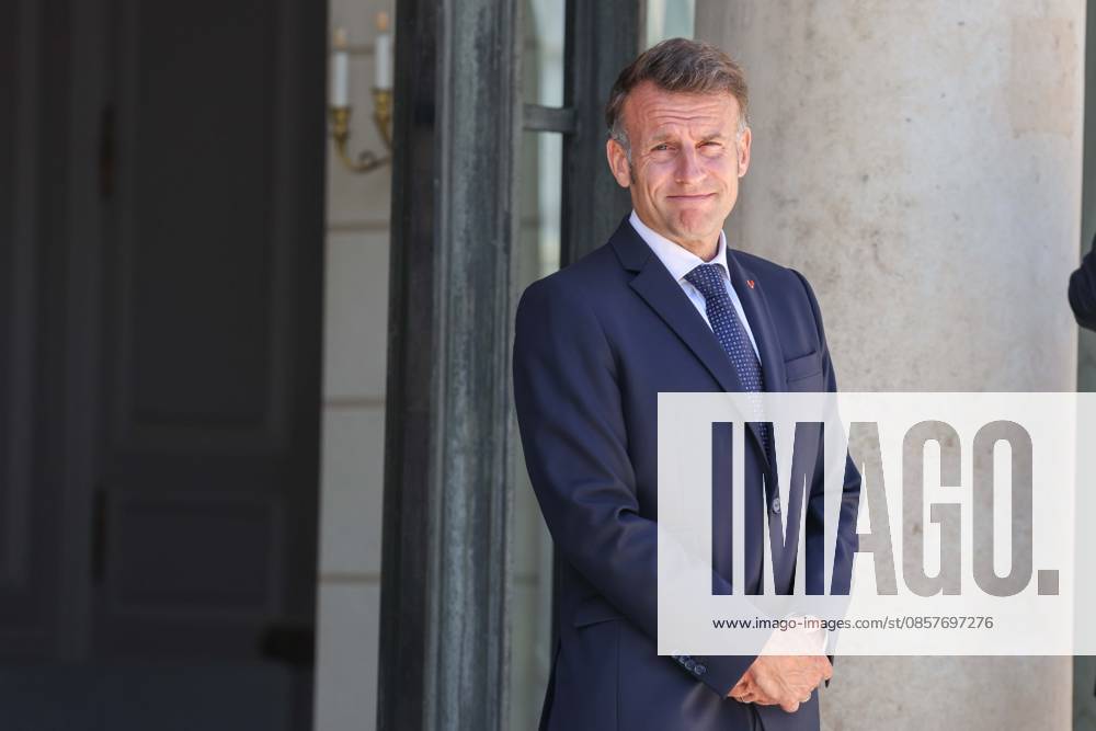 Paris, France le 27 mai 2026 - Le President de la Republique Emmanuel Macron recoit M. Milojko Spajic, Premier ministre du Montenegro au Palais de l Elysee - The President of the Republic Emmanuel Macron receives Mr. Milojko Spajic, Prime Minister of Montenegro at the Elysee Palace