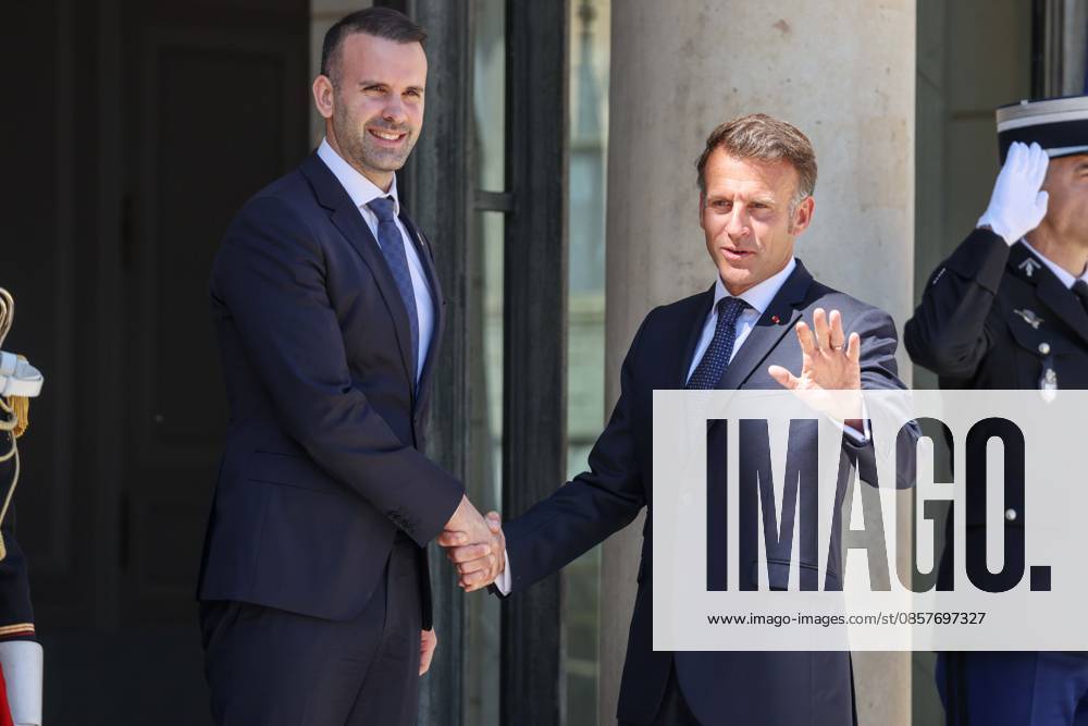 Paris, France le 27 mai 2026 - Le President de la Republique Emmanuel Macron recoit M. Milojko Spajic, Premier ministre du Montenegro au Palais de l Elysee - The President of the Republic Emmanuel Macron receives Mr. Milojko Spajic, Prime Minister of Montenegro at the Elysee Palace