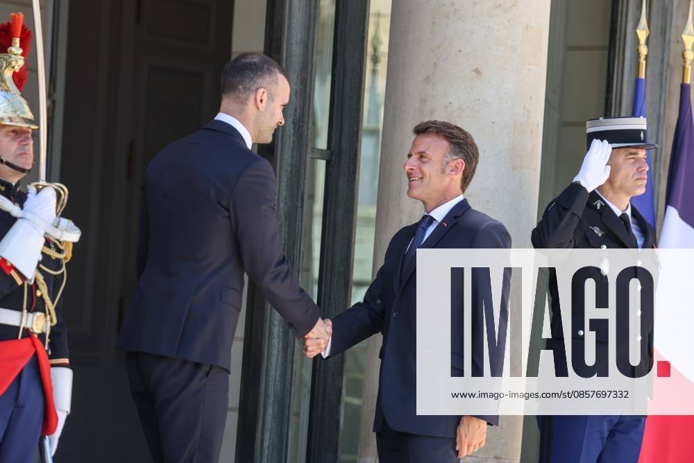 Paris, France le 27 mai 2026 - Le President de la Republique Emmanuel Macron recoit M. Milojko Spajic, Premier ministre du Montenegro au Palais de l Elysee - The President of the Republic Emmanuel Macron receives Mr. Milojko Spajic, Prime Minister of Montenegro at the Elysee Palace