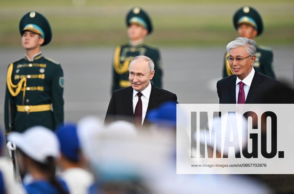 Kazakhstan Russia 9174618 27.05.2026 Russian President Vladimir Putin and Kazakh President Kassym-Jomart Tokayev attend a welcome ceremony upon Putin s arrival at Nursultan Nazarbayev International Airport in Astana, Kazakhstan. Sergey Bobylev Sputnik Astana Kazakhstan