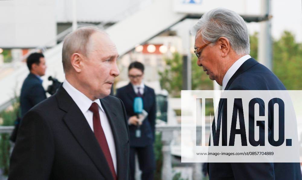 Kazakhstan Russia 9174634 27.05.2026 Russian President Vladimir Putin and Kazakh President Kassym-Jomart Tokayev attend a welcome ceremony upon Putin s arrival at Nursultan Nazarbayev International Airport in Astana, Kazakhstan. Alexander Shcherbak Sputnik Astana Kazakhstan
