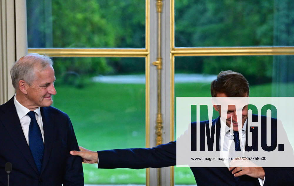 President Macron And Norwegian PM Gahr Store Press Conference - Paris President Emmanuel Macron receives Jonas Gahr Store, Prime Minister of the Kingdom of Norway, at the Elysée Palace in Paris, France on May 27, 2026, with discussions focusing on strengthening defense cooperation between the two countries. Photo by Christian Liewig Pool ABACAPRESS.COM Paris France