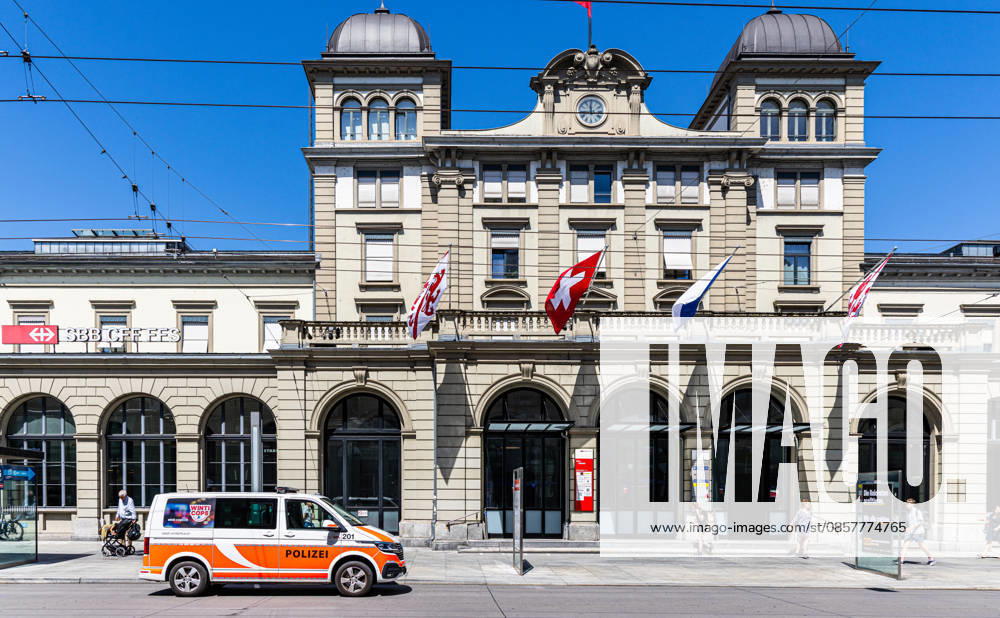 Knife attack with multiple injuries, Winterthur, Switzerland Winterthur, Switzerland, 28th May 2026 A few hours after the knife attack at Winterthur train station, the police are still visibly present A total of four people were injured, some seriously