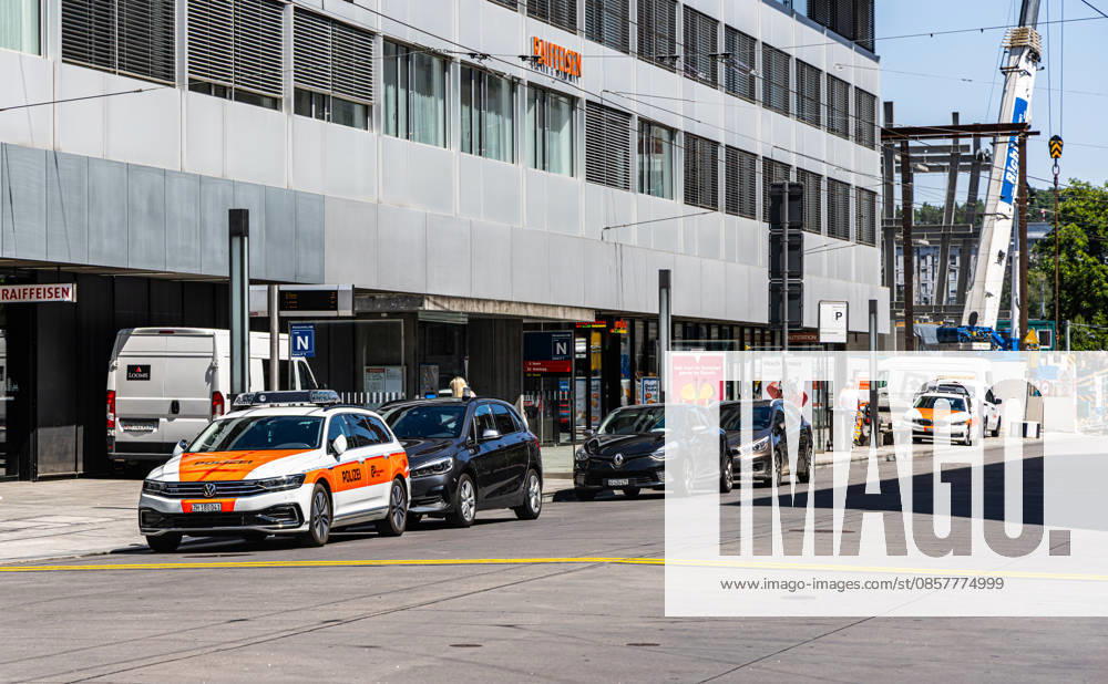 Knife attack with multiple injuries, Winterthur, Switzerland Winterthur, Switzerland, 28th May 2026 A few hours after the knife attack at Winterthur train station, the police are still visibly present A total of four people were injured, some seriously
