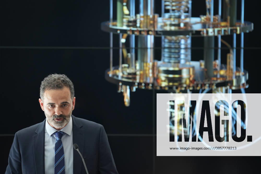 The Barcelona Supercomputing Center presents the MareNostrum Ona quantum computer in Barcelona The head of the Quantum Technologies sector of the European Commission EC, Óscar Díez, during the official presentation ceremony and subsequent attention to the media, at the facilities of the Plaza Eusebi Güell, on May 28, 2026, in Barcelona, Catalonia Spain The technical and institutional meeting brings together the Minister of Research of the Generalitat de Catalunya, the Secretaries of State for Science and Digitization, the Director of the BSC and the Rector of the UPC to present the operational capabilities of this advanced computing infrastructure, a milestone that reinforces the scientific leadership of science and digitization, the Secre