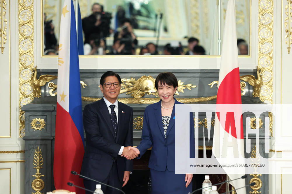 Japan s Prime Minister Sanae Takaichi - Philippines President Ferdinand Marcos Jr. meeting in Tokyo TOKYO, JAPAN - MAY 28: (--- – MANDATORY CREDIT - KIYOSHI OTA POOL BLOOMBERG - NO MARKETING NO ADVERTISING CAMPAIGNS - DISTRIBUTED AS A SERVICE TO CLIENTS----) Japan s Prime Minister Sanae Takaichi meets with Philippines President Ferdinand Marcos Jr. during a summit meeting at the Akasaka Palace state guest house in Tokyo, Japan, on May 28, 2026. Kiyoshi Ota Anadolu Tokyo Japan. Editorial use only. Please get in touch for any other usage.