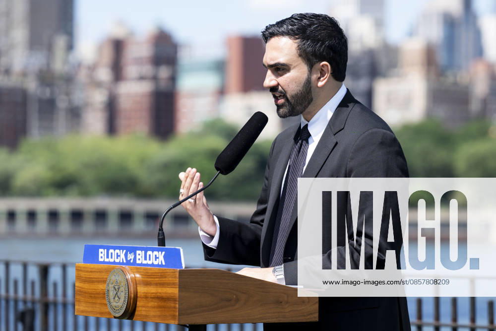 New York City Mayor ZOHRAN MAMDANI (D) speaking at a press conference about housing in Whitey Ford Field in Queens, New York. Queens United States - ZUMAb161 20260528_aap_b161_013