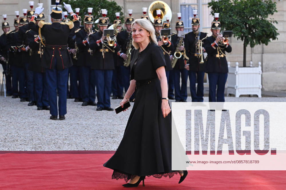 Invited guests arrive for a state dinner at the Elysee FA French Minister of Culture Catherine Pegard arrives for a state dinner as part of Indonesia s President s visit at The Elysee Presidential Palace in Paris on May 28, 2026. Photo by Firas Abdullah ABACAPRESS.COM Paris Ile-de-France France