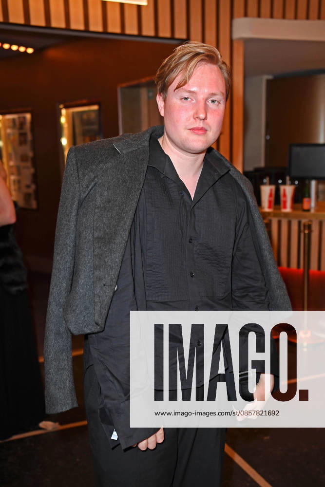 Danny Reinke beim FOTOTERMIN DER GEWINNER VON GERMANYS NEXT TOPMODEL 2026 im Zoo Palast in Berlin am 28.05.2026