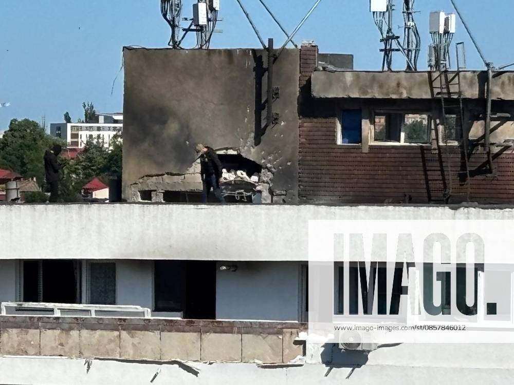 Russian drone crashes into apartment building in Romania Aftermath of a russian drone hitting an apartment building in Galati (215 km to Bucharest), Romania, May 29, 2026. The drone crashed in the eastern city of Galati. Stringer Imago Images