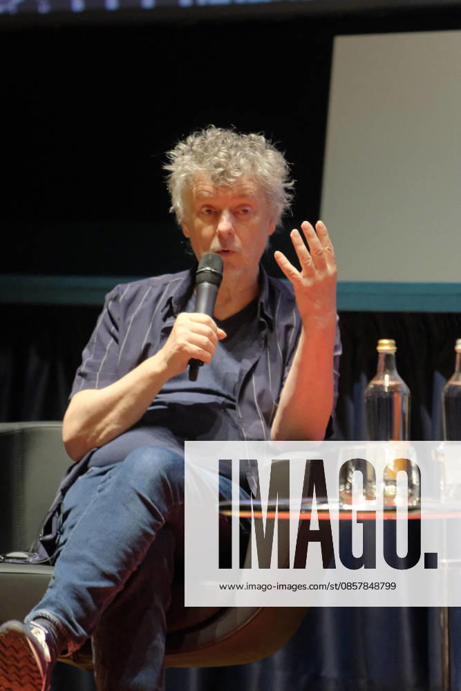 Michel Gondry At Stella Della Mole Award Ceremony - Turin French director Michel Gondry receives the Stella della Mole award in recognition of his contribution to filmmaking during a ceremony at Cinema Massimo in Turin, Italy, on May 28, 2026 awarded by museum president Enzo Ghigo, alongside National Cinema Museum director Carlo Chatrian, as he reviews his eclectic career and introduces the screening of Microbo&Gasolina. Photo by Costantino Sergi IPA ABACAPRESS.COM Torino Torino