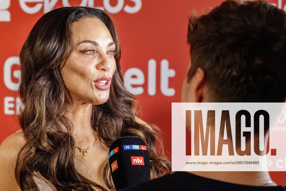 Düsseldorf Lilly Becker at the second charity gala for the Umbrella Foundation at the Hyatt Regency Hotel in Düsseldorfs Medienhafen The Umbrella Foundation has be