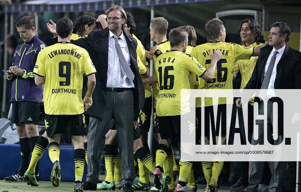 Borussia Dortmund (BVB) - Arsenal FC London, Jubel BVB zum Tor zum 1:1, Robert Lewandowski, Jürgen Klopp