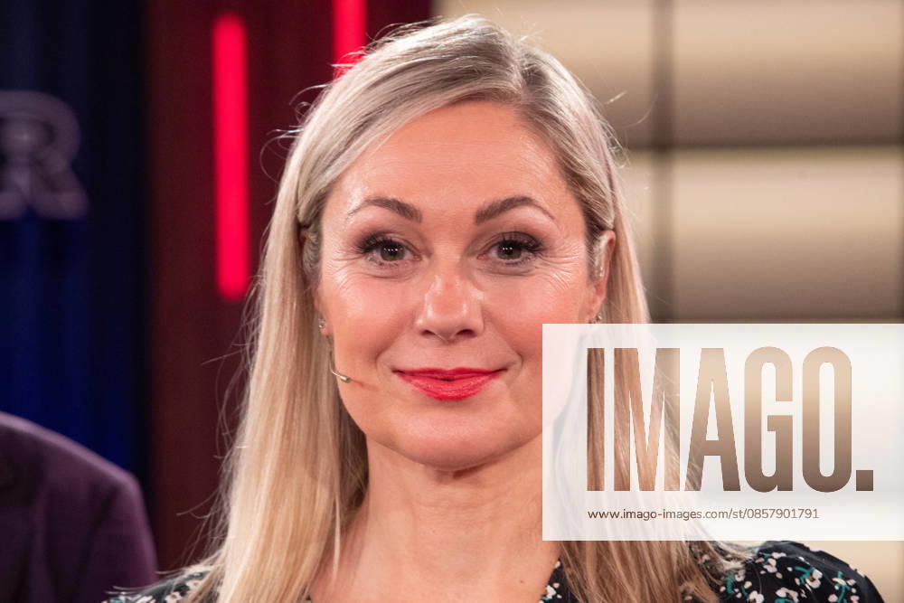 Ruth MOSCHNER, actress, portrait, portrait, single picture, cropped single motif, guest in the program ,,Koelner Treff,, on WDR television