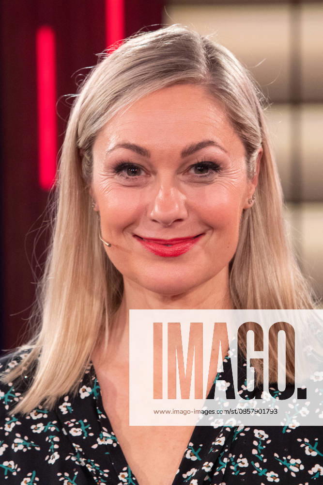 Ruth MOSCHNER, actress, portrait, portrait, single picture, cropped single motif, guest in the program ,,Koelner Treff,, on WDR television